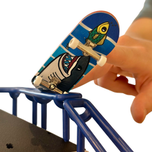 Load image into Gallery viewer, OnieTonie™ Fingerboard 'Shark Chase'