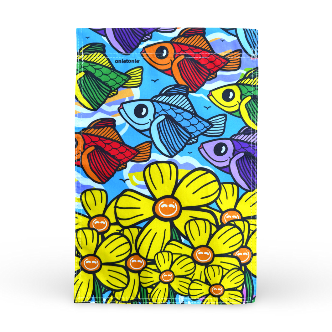 OnieTonie Yard Flag 'Flowers & Flying Fish'